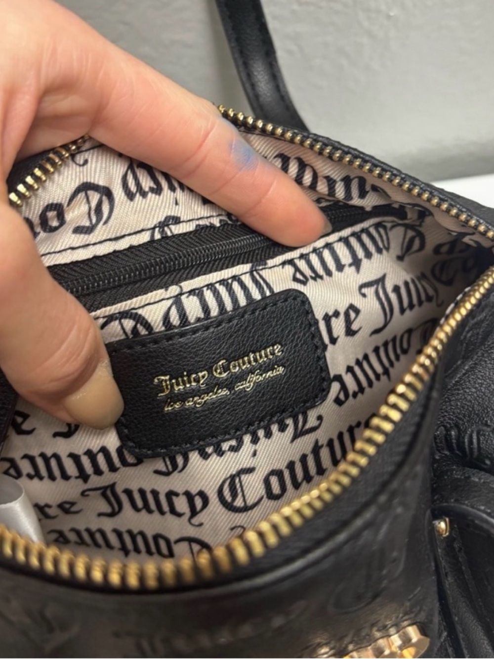 Juicy Couture Shoulder Bag & Make Up Pouch Lot - Picture 4 of 8